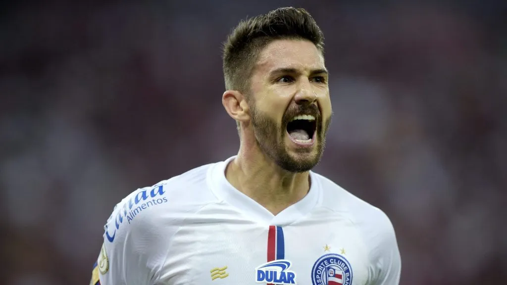 Everaldo, ex-jogador do Bahia e agora aposta do Fluminense