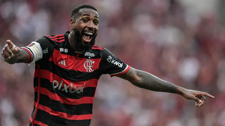 Gerson jogador do Flamengo comemora gol durante partida. Foto: Thiago Ribeiro/AGIF
