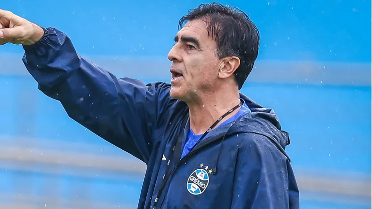 Gustavo Quinteros durante treinamento no CT Luiz Carvalho. Foto: Lucas Uebel/Grêmio FBPA