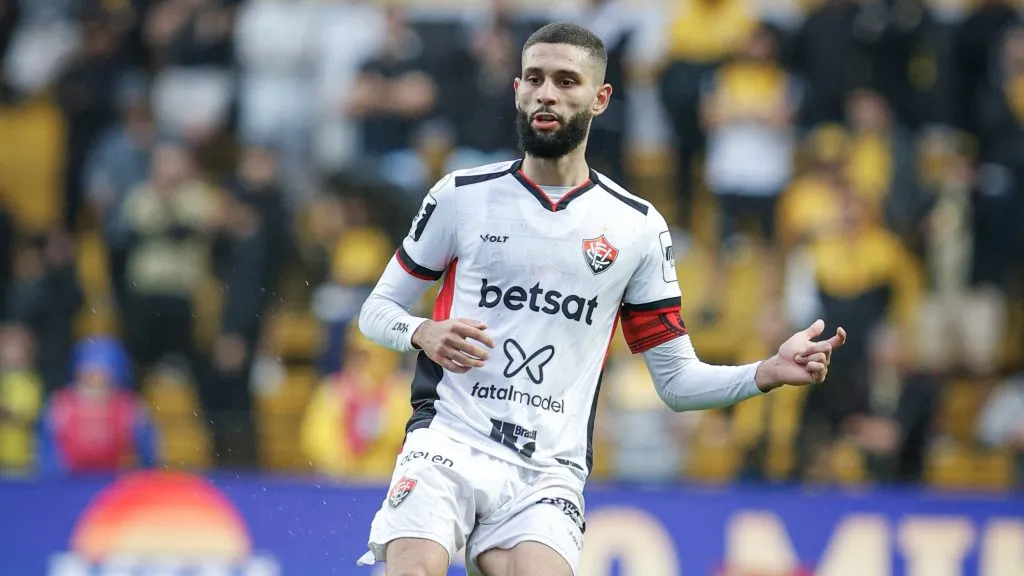 Wagner Leonardo durante partida. Foto: Leonardo Hubbe/AGIF