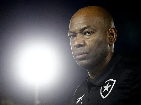 Caçapa elogia jovens e foca na preparação do Botafogo