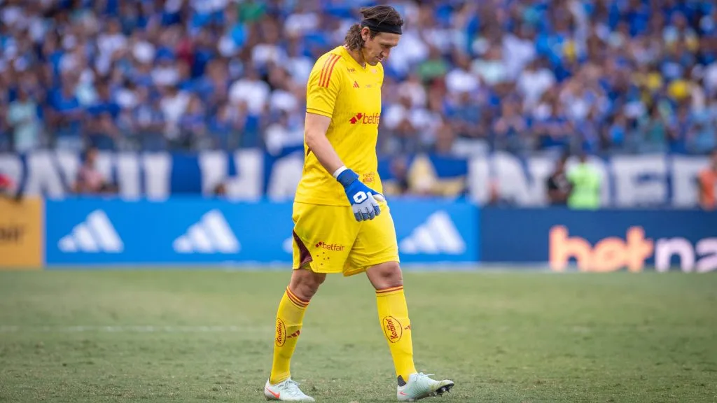 Cassio goleiro do Cruzeiro durante partida contra o América-MG no estádio Mineirão pelo campeonato Mineiro 2025. Foto: Alessandra Torres/AGIF