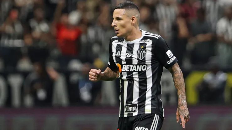 Guilherme Arana em ação pelo Atlético-MG - Foto: Gilson Lobo/AGIF