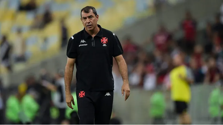 Fabio Carille acompanha equipe do Vasco - Foto: Thiago Ribeiro/AGIF