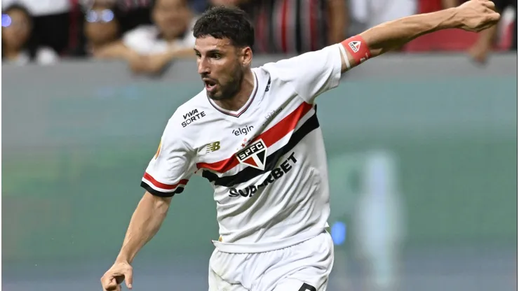 Jonathan Calleri jogador do São Paulo - Foto: Mateus Bonomi/AGIF