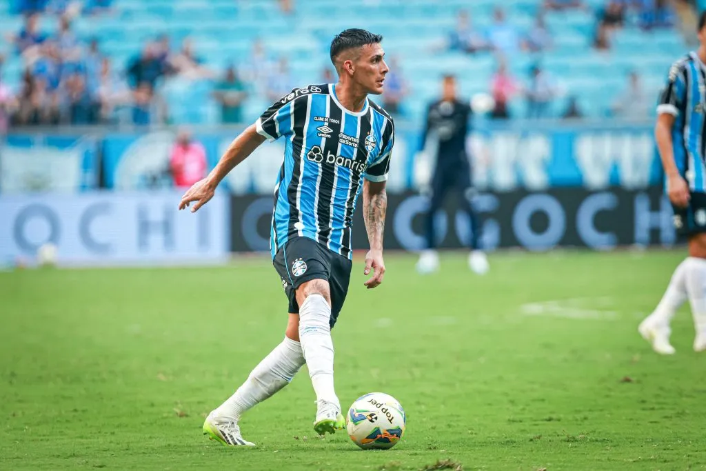 Cristian Pavon, atacante do Gremio é desfalque confirmado nas próximas semanas após lesão. Foto: Maxi Franzoi/AGIF