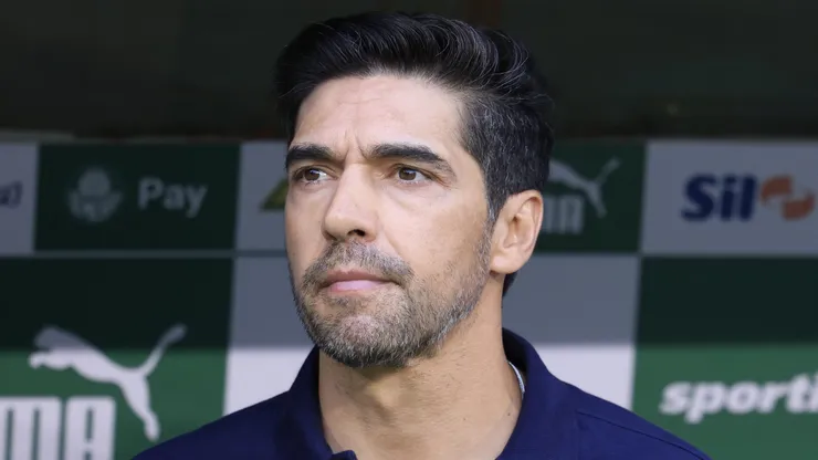 Abel Ferreira durante o Choque-Rei, no Allianz