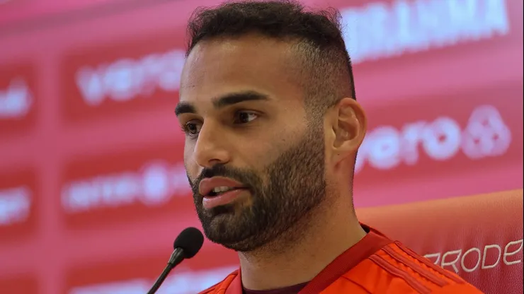 Thiago Maia agitou o mercado da bola com sua negociação com o Santos