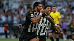 Hulk comemora gol de falta pelo Atlético-MG. Foto: Fernando Moreno/AGIF