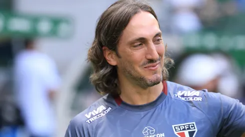 SP - SAO PAULO - 16/02/2025 - PAULISTA 2025, PALMEIRAS X SAO PAULO - Luis Zubeldia tecnico do Sao Paulo durante partida contra o Palmeiras no estadio Arena Allianz Parque pelo campeonato Paulista 2025. Foto: Marcello Zambrana/AGIF
