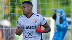 Alerrandro brilhou pelo Vitória