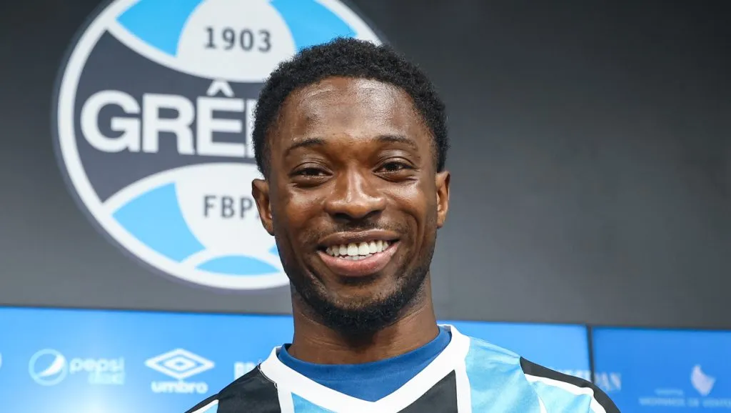 Francis Amuzu, atacante. . FOTO: LUCAS UEBEL/GREMIO FBPA