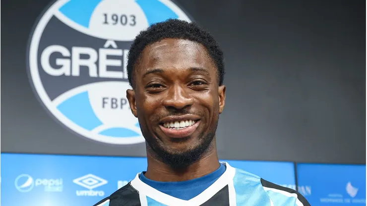 Amuzu deve ser titular na Copa do Brasil. FOTO: LUCAS UEBEL/GREMIO FBPA.