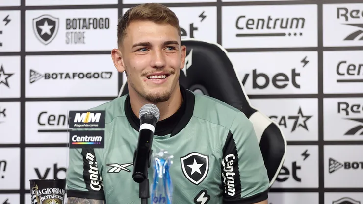 Léo Linck foi apresentado - Foto: Vítor Silva/Botafogo.
