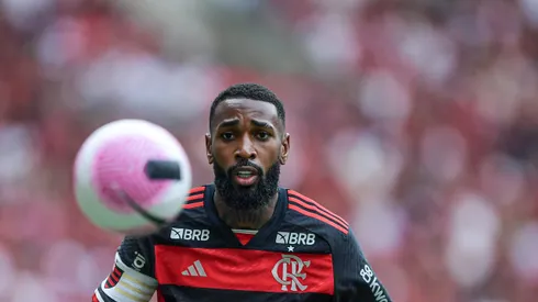 RJ - RIO DE JANEIRO - 26/10/2024 - BRASILEIRO A 2024, FLAMENGO X JUVENTUDE - Gerson jogador do Flamengo durante partida contra o Juventude no estadio Maracana pelo campeonato Brasileiro A 2024. Foto: Thiago Ribeiro/AGIF