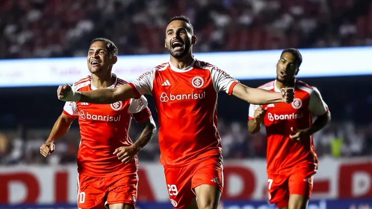 Thiago Maia em partida do Internacional