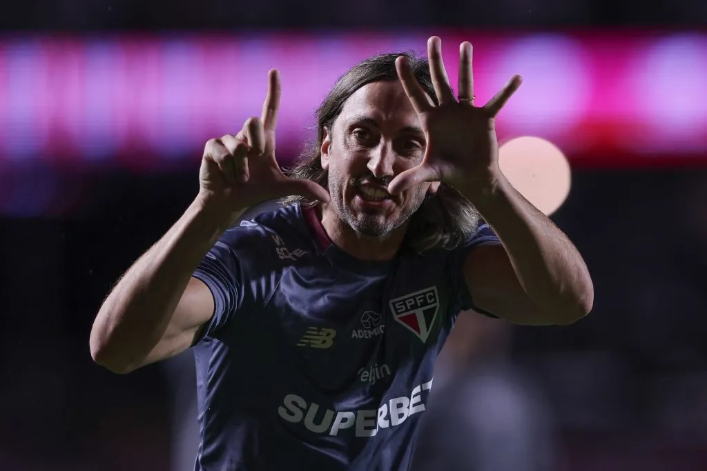SP – SAO PAULO – 26/01/2025 – PAULISTA 2025, SAO PAULO X CORINTHIANS – Luis Zubeldia tecnico do Sao Paulo durante partida contra o Corinthians no estadio Morumbi pelo campeonato Paulista 2025. Foto: Ettore Chiereguini/AGIF