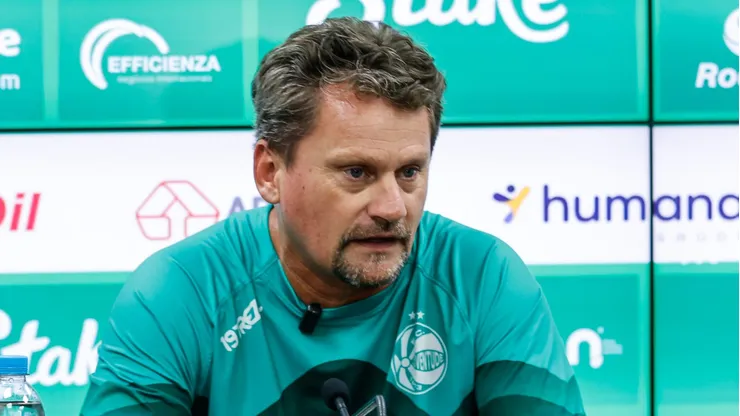 Fabio Matias tecnico do Juventude durante partida contra o Gremio no estadio Alfredo Jaconi pelo campeonato Gaucho 2025