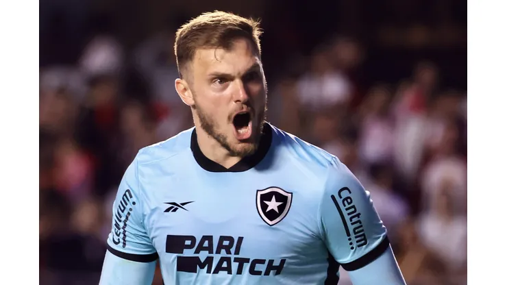 Lucas Perri pode render lucro ao Botafogo.