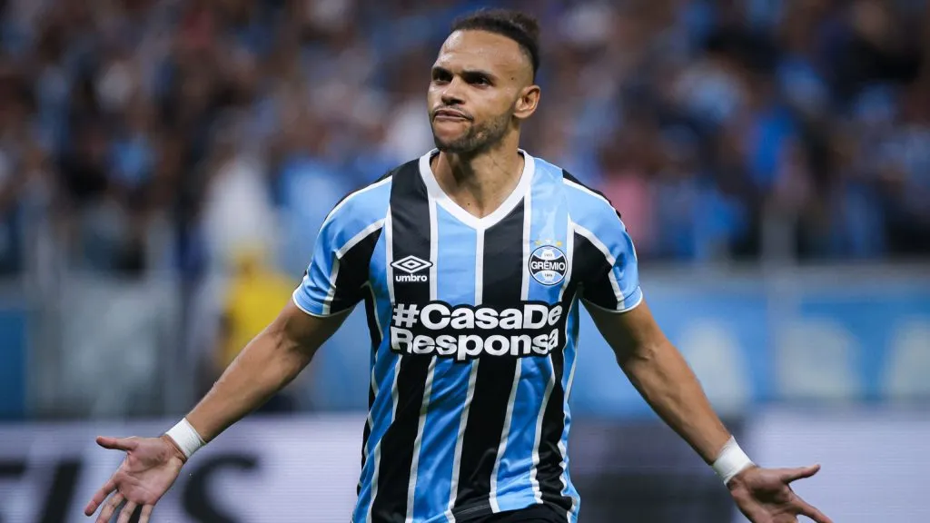 Braithwaite vem sendo o grande protagonista do Grêmio. Foto: Maxi Franzoi/AGIF