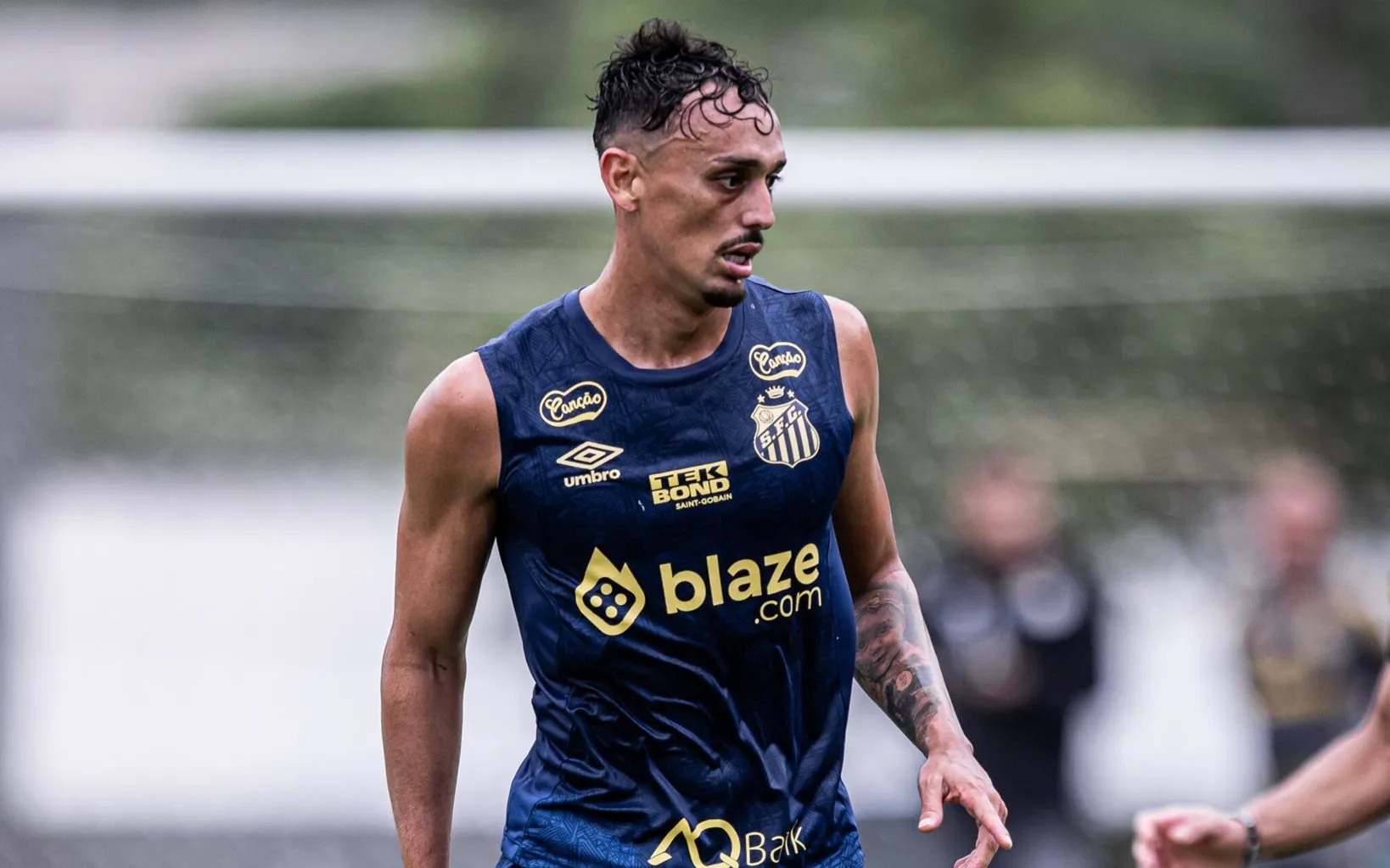 Diego Pituca, meio-campista do Peixe que já brilhou como titular em algumas temporadas, agora é alvo de duras críticas por baixo rendimento. Foto: Raul Baretta/Santos FC