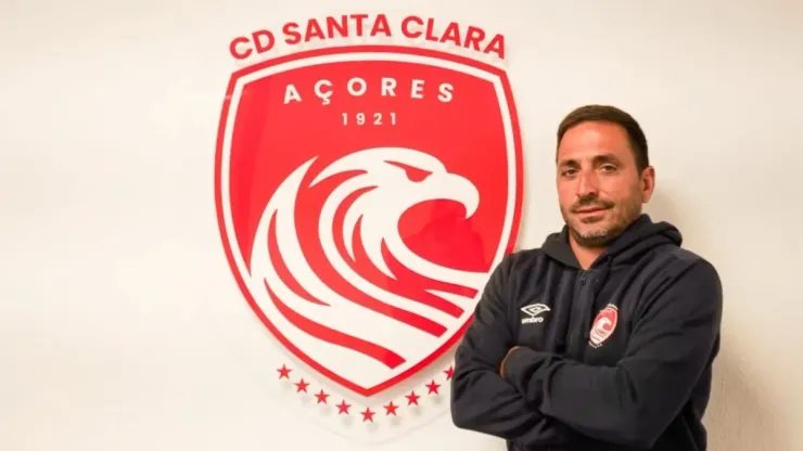 Vasco Matos durante apresentação no Santa Clara. Foto: Divulgação / CD Santa Clara
