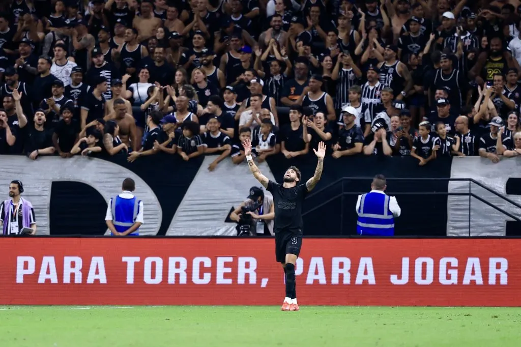 Yuri Alberto comemora gol na Neo Química Arena