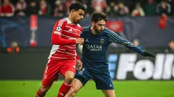 Kenny Lala disputa bola com Kvaratskhelia em partida da Champions League entre Brest e PSG. Foto: ZUMA Press, Inc. / Alamy Stock Photo