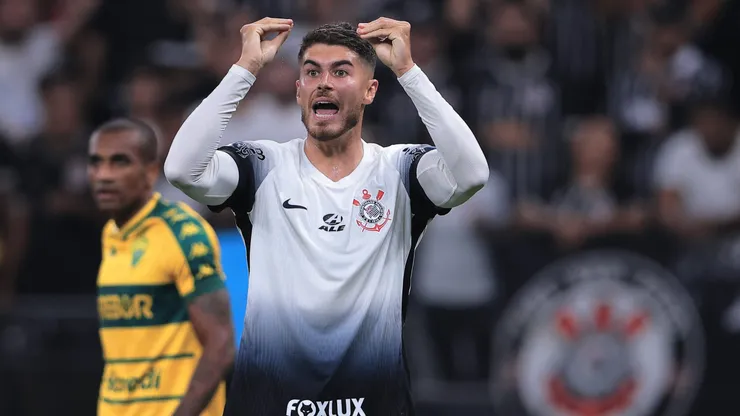 Centroavante em jogo do Timão