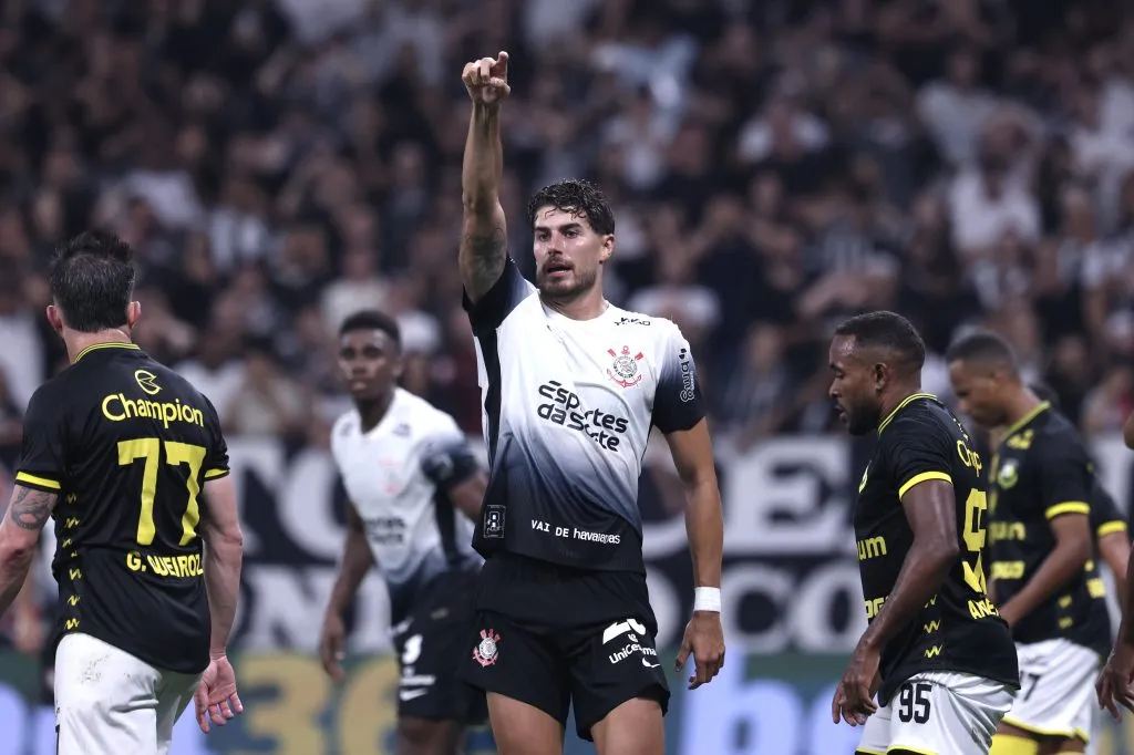 Centroavante recebeu algumas oportunidades em 2025. Foto: Marcello Zambrana/AGIF