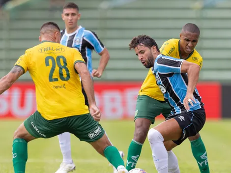 Meia do Grêmio é cortado de relacionados e deve sair