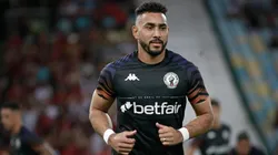 Payet, meio-campista do Vasco durante aquecimento já estava com sangues nos olhos segundo a torcida e fez um ótimo jogo