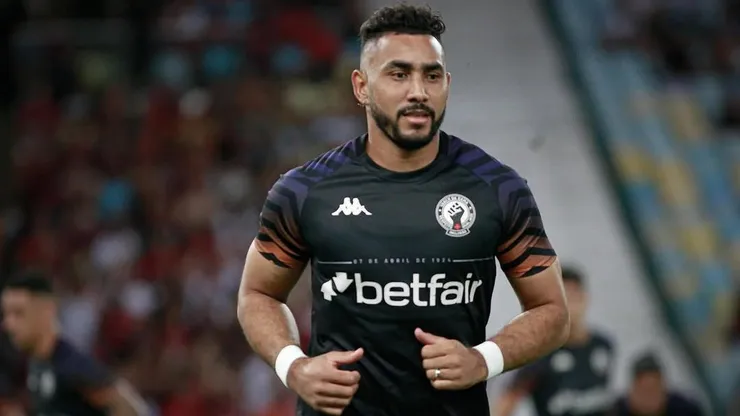 Payet, meio-campista do Vasco durante aquecimento já estava com sangues nos olhos segundo a torcida e fez um ótimo jogo