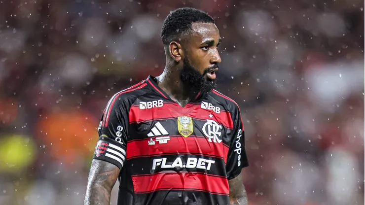 Gerson foi um dos jogadores que demonstrou ser contrário a gramados sintéticos. Foto: Fernando Torres/AGIF