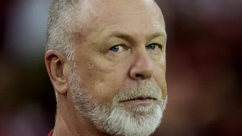 Mano Menezes acompanha equipe do Fluminense - Foto: Alexandre Loureiro/AGIF