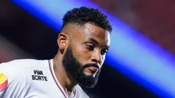 Sabino durante partida contra o Mirassol.