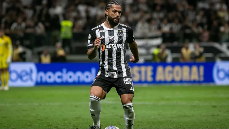 Otávio em partida do Campeonato Brasileiro 2024/Foto: Fernando Moreno/AGIF