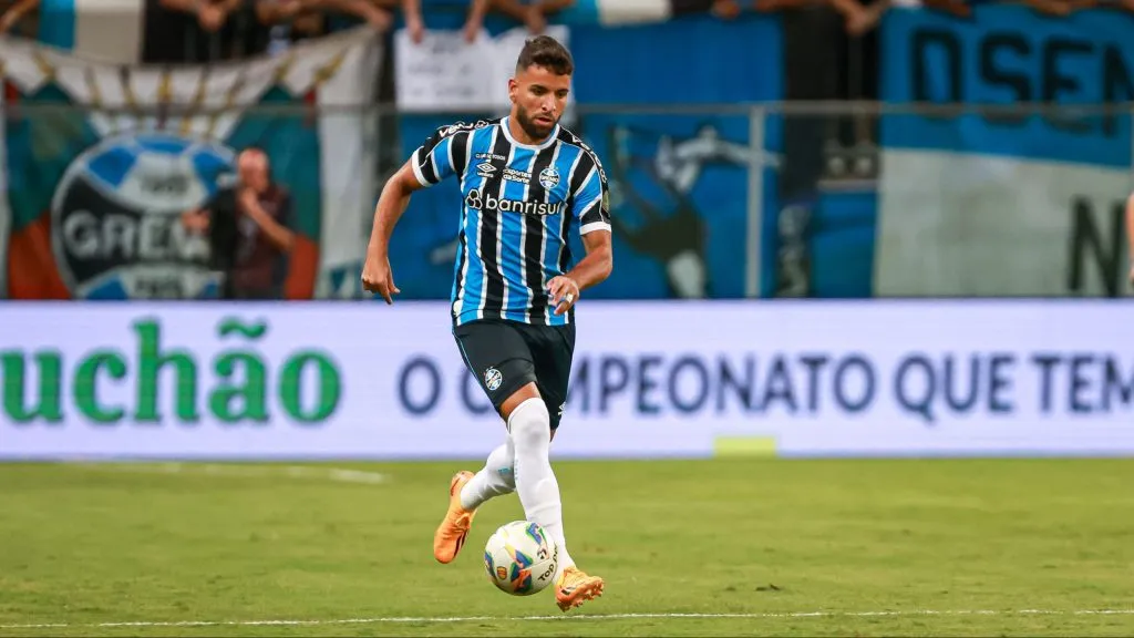 Pepê foi especulado no Ceará - Foto: Maxi Franzoi/AGIF.