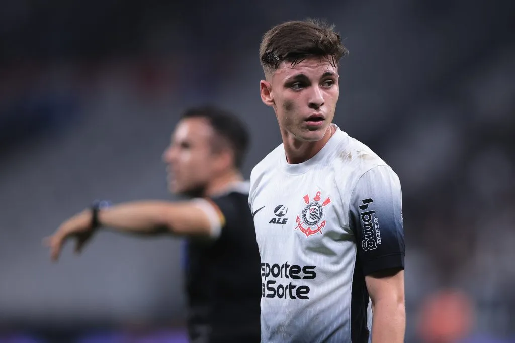 SP – SAO PAULO – 24/09/2024 – COPA SUL-AMERICANA 2024, CORINTHIANS X FORTALEZA – Breno Bidon jogador do Corinthians durante partida contra o Fortaleza no estadio Arena Corinthians pelo campeonato Copa Sul-Americana 2024. Foto: Ettore Chiereguini/AGIF