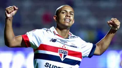 SP - SAO PAULO - 29/01/2025 - PAULISTA 2025, PORTUGUESA X SAO PAULO - Ryan Francisco jogador do Sao Paulo comemora seu gol durante partida contra o Portuguesa no estadio Pacaembu pelo campeonato Paulista 2025. Foto: Marcello Zambrana/AGIF