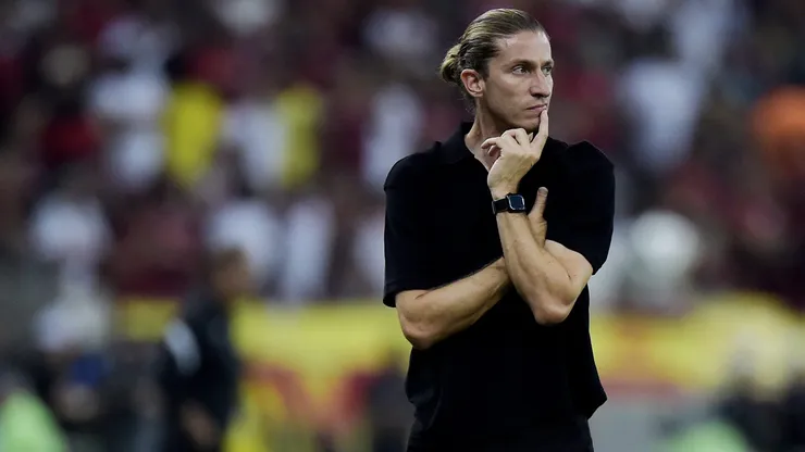Filipe Luis, técnico do Flamengo, durante partida contra o Corinthians no Maracanã pela Copa Do Brasil 2024. Foto: Alexandre Loureiro / AGIF
