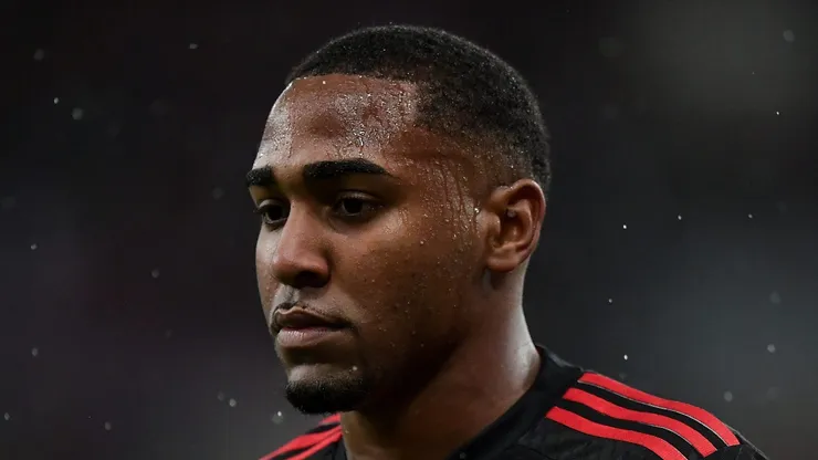 Lorran durante jogo do Fla no Maracanã.