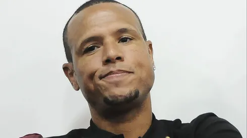 Luís Fabiano revelou sua torcida em São Paulo X Ponte Preta – Foto: Armando Paiva/AGIF