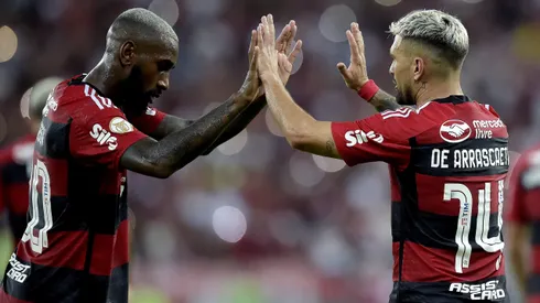 Gerson e Arrascaeta estão em tratativas com diretoria do CRF para aumentarem seus salários