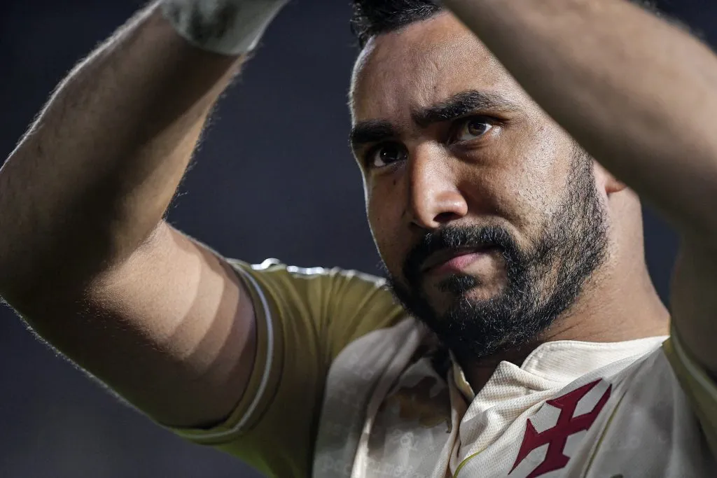 RJ – RIO DE JANEIRO – 28/10/2024 – BRASILEIRO A 2024, VASCO X BAHIA – Payet jogador do Vasco comemoram vitoria ao final da partida contra o Bahia no estadio Sao Januario pelo campeonato Brasileiro A 2024. Foto: Thiago Ribeiro/AGIF