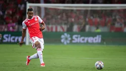 Fernando jogador do Internacional - Foto: Maxi Franzoi/AGIF