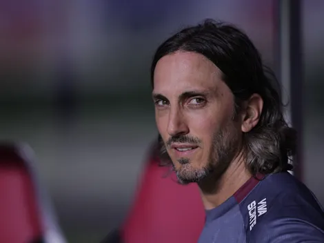 Torcida pede demissão de Zubeldía após derrota para a Ponte Preta