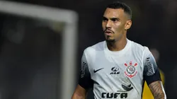 Matheuzinho vai ficar no Corinthians.