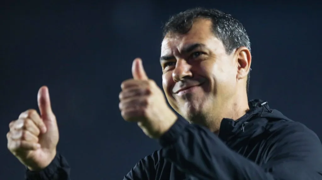 Carille tem mais novidade chegando ao elenco do Vasco -Foto: Reinaldo Campos/AGIF.