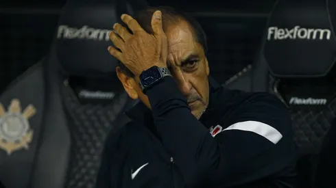 SP - SAO PAULO - 03/12/2024 - BRASILEIRO A 2024, CORINTHIANS X BAHIA - Ramon Diaz tecnico do Corinthians durante partida contra o Bahia no estadio Arena Corinthians pelo campeonato Brasileiro A 2024. Foto: Marco Miatelo/AGIF